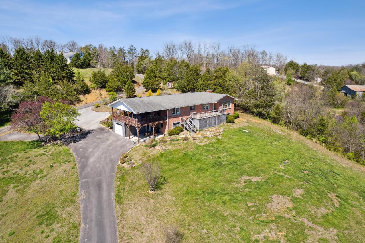 Mid-Century Vintage Brick Ranch Upstairs Guesthouse Sevierville Luaran gambar