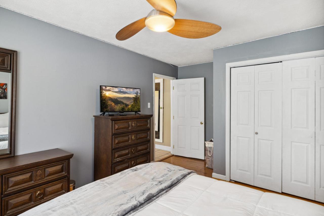 Mid-Century Vintage Brick Ranch Upstairs Guesthouse Sevierville Luaran gambar